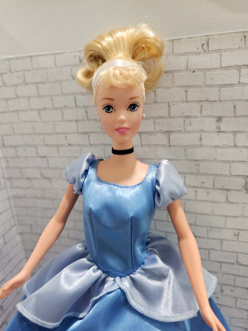 Vintage 1998 Mattel Disney Cinderella My Favorite Fairytale Doll Blue Satin Gown